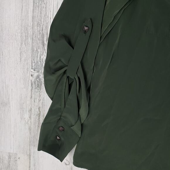 Rock & Republic Silky Dark Green Long Sleeve Button Down Top Women's Size Small - Picture 6 of 12